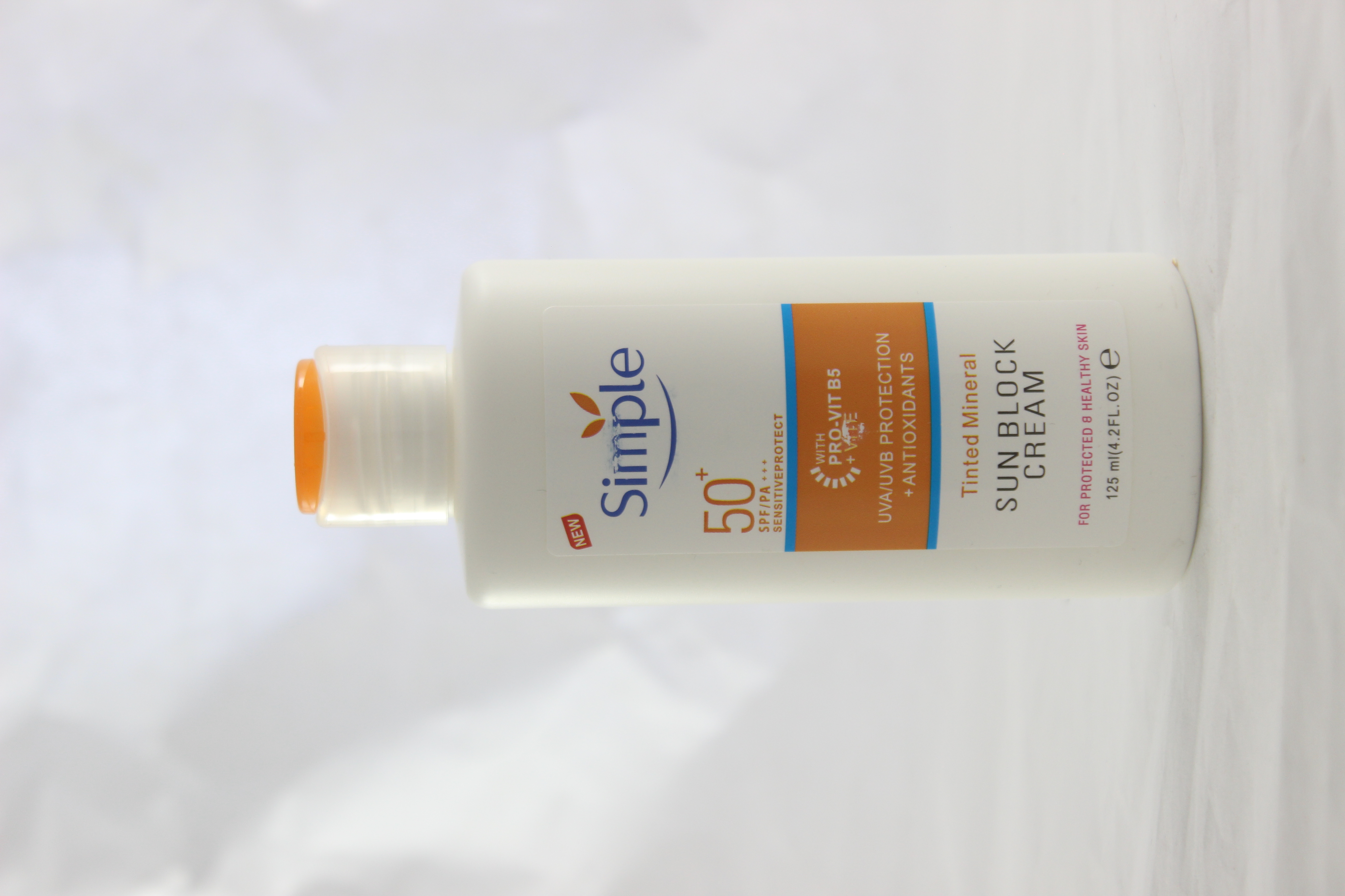 ضد آفتاب مینرال سیمپل مدل Tinted Mineral SPF50